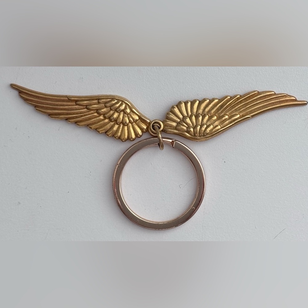 Robin's Jean Gold Tone Angel Wings Keychain
